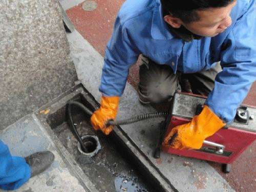 洪梅镇疏通下水道