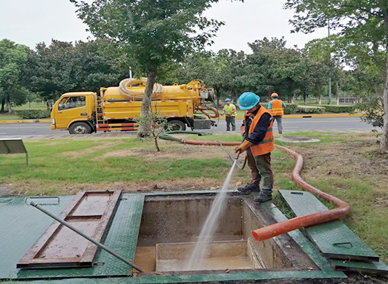 洪梅镇化油池清理